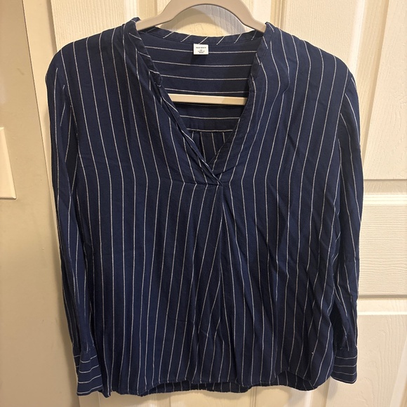 Old Navy Blouse - Picture 1 of 1